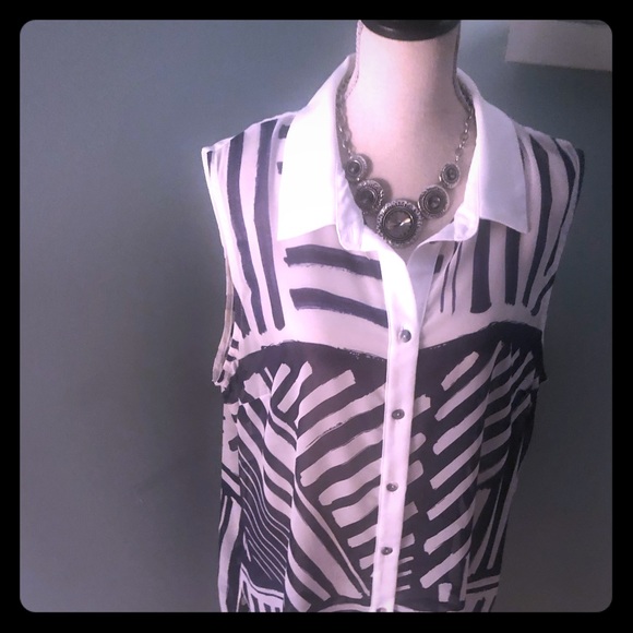 NWT Button down sleeveless long Navy & White top - Picture 1 of 6